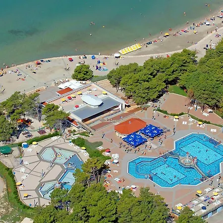 度假居 Holiday Zaton Holiday Resort.35 *